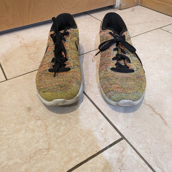 Nike Lunarepic Flyknit Running Shoes main image 2